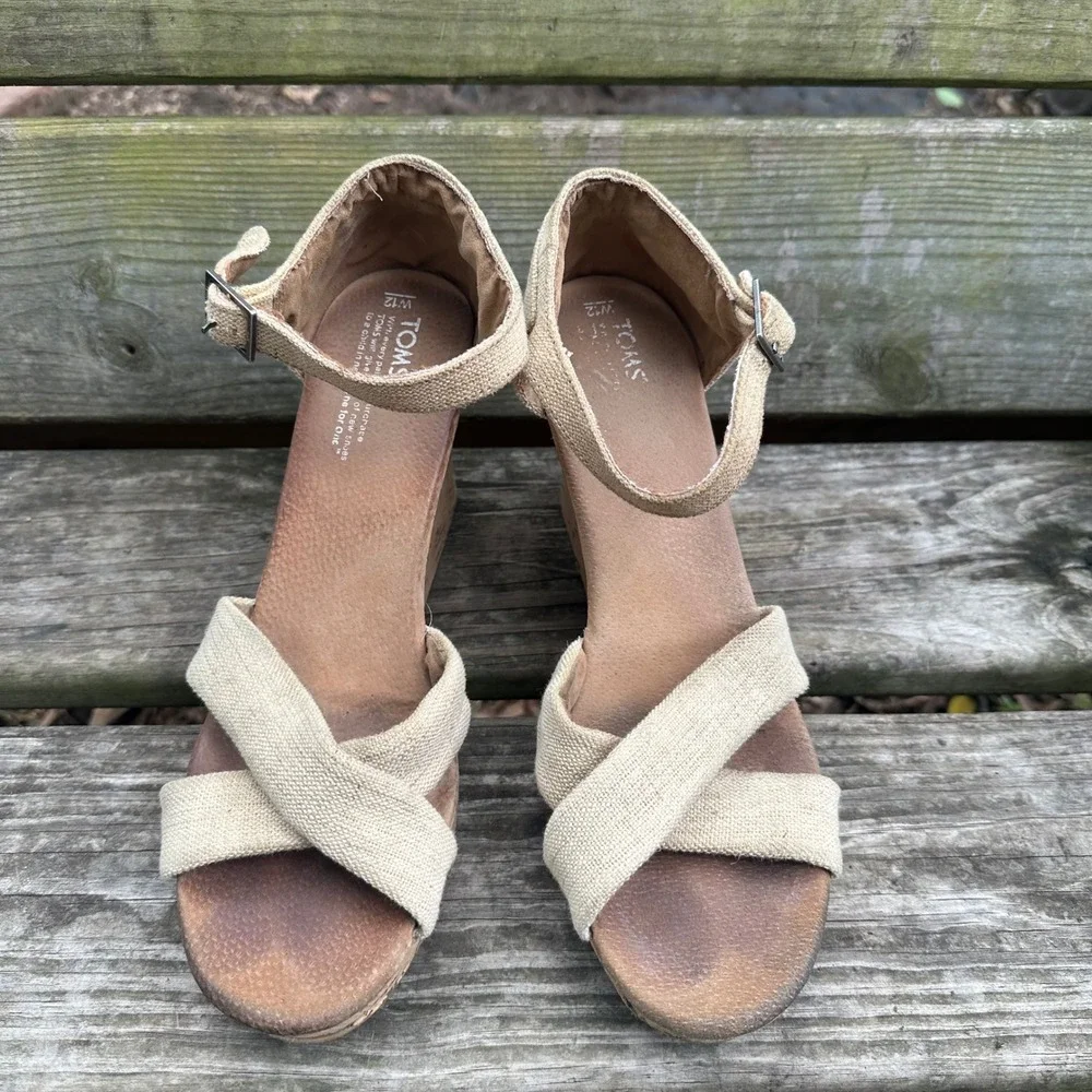 TOMS Sienna Oatmeal Linen Cork Wedge Sandals Size 12 Tan Ankle Strap Platform